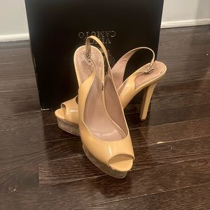 Vince Camuto- Leala Nubuck patent 9